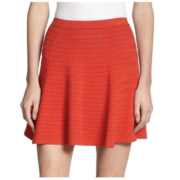 Theory Vermillion Textured Knit Skirt in Petite - Picture 4 of 5